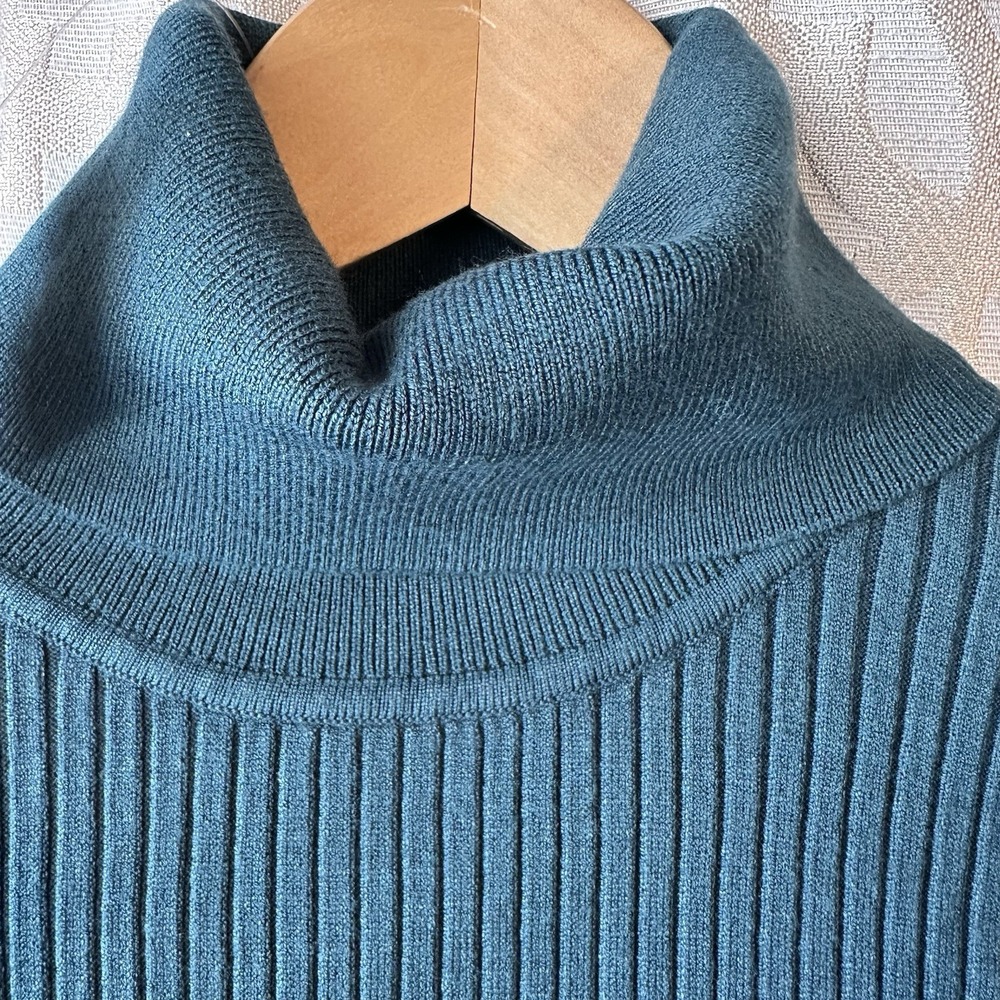 NEW Loft Women Green Long Sleeve Turtle Neck Shirt Medium - Picture 4 of 7